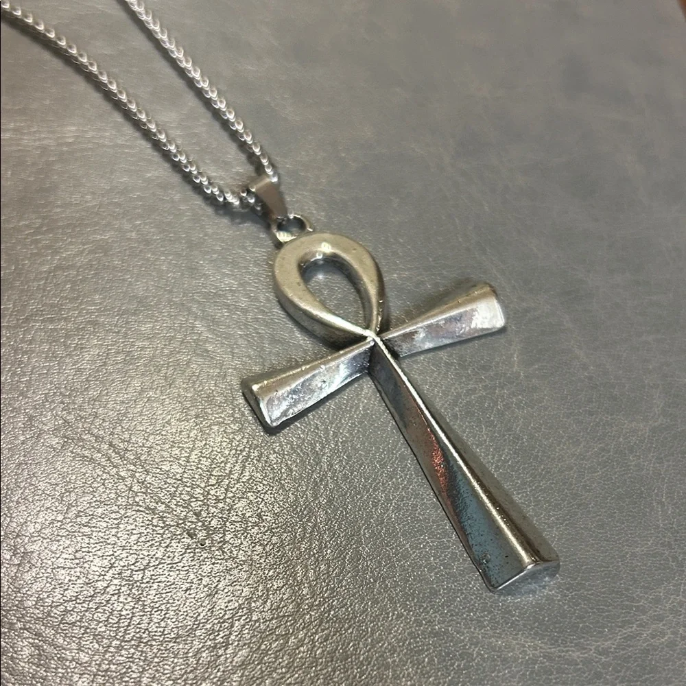 NWT Silver Plated Egyptian Ankh Cross Pendant Necklace Unisex Key of Life